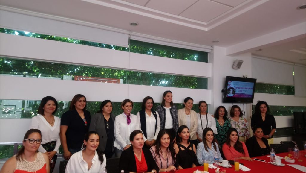 “Desayuno de Mujeres Empresarias y la Diputada Ana Paola López