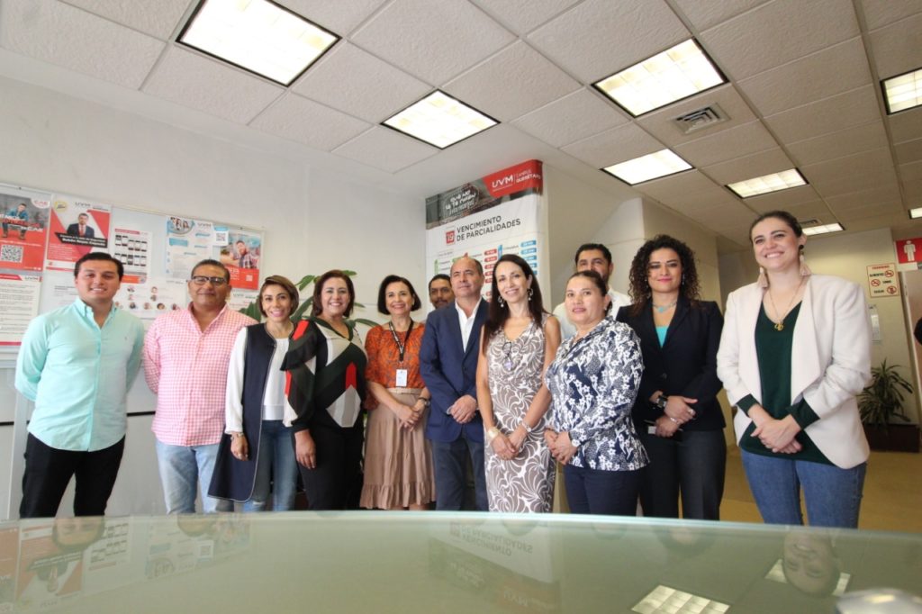 CMIC visita la Clínica de Salud de la UVM